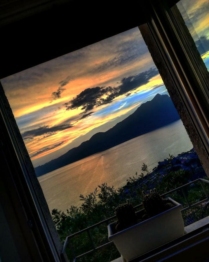 The View Torri Del Benaco